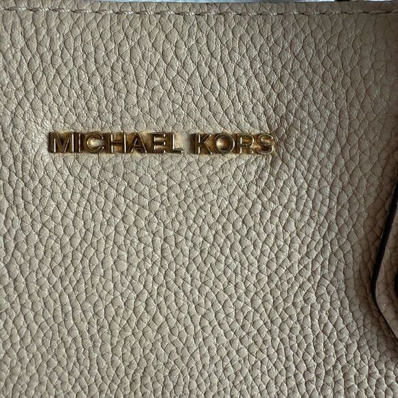 Michael Kors Beige Leather 2-Way Tote - Picture 2 of 10